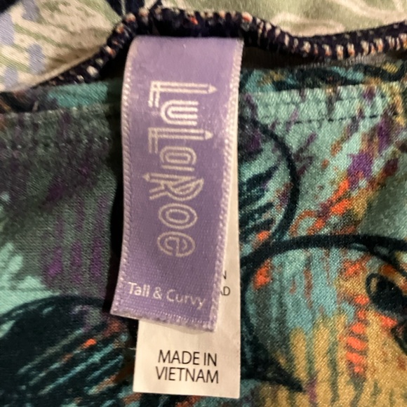 💕The Disney Collection by LuLaRoe Size T/C Leggings - Picture 12 of 12